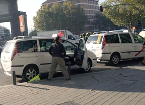 FAMMA y el Ayuntamiento trabajarán contra el fraude de los taxistas