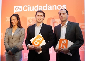 Rivera presenta a los candidatos de Ciudadanos con un mensaje pactista y de transparencia