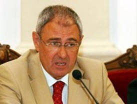 Se abre un expediente por un texto de Selectividad que critica a Aguirre