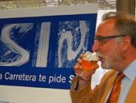 La última campaña de la DGT anima a beber cerveza 'sin'