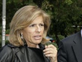 El PSOE critica la utilización de fondos para el 'autobombo' de Botella