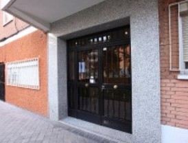 Un hombre mata presuntamente a su madre y se suicida