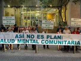 Las asociaciones de Salud Mental se manifiestan contra el plan de la Comunidad