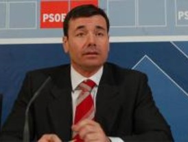 Gómez aplaza el tema de los candidatos a la cita con Ferraz