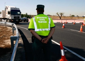 Tráfico intensifica los controles sobre el uso del cinturón y las 'sillitas' infantiles