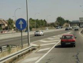 Un herido muy grave tras colisionar su vehículo con la mediana de la M-40