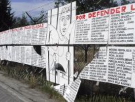 Desconocidos destrozan parte del memorial a los presos de Carabanchel