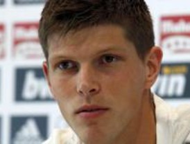 Huntelaar acepta la oferta del Stuttgart y negocia la liquidación con el Real Madrid