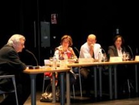 El Club de Debate de Alcorcón analizó la influencia de los medios de comunicación