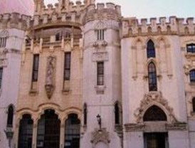 Un indigente encuentra a un bebé dentro de un confesionario