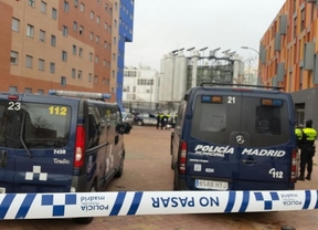 Desahucian a un padre ingresado en el hospital y a su hijo de 12 años en Vallecas
