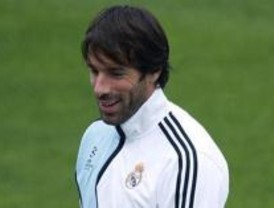 Benítez se interesa en Van Nistelrooy y Van der Vaart