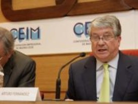 Los empresarios instan a un esfuerzo con la universidad para crear empleo juvenil