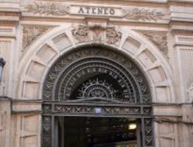 Carlos París obtuvo 143 votos y defiende 'un Ateneo plenamente democrático'