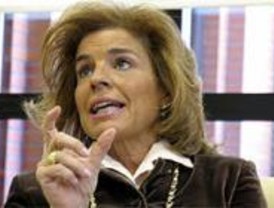 Ana Botella dice que 'no tiene problema' en condenar el franquismo