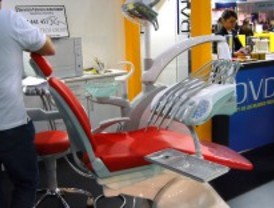 Comprueban que no pueden ponerle implantes tras sacarle los dientes