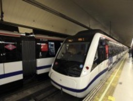 Activistas contra el 'tarifazo' paran el Metro