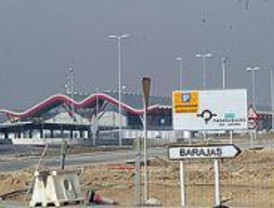 El Congreso insta al Gobierno a revisar la huella sonora de Barajas