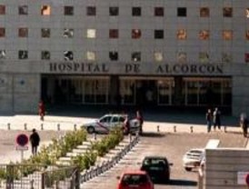 Encontrado en su casa con una herida de arma blanca en la zona inguinal