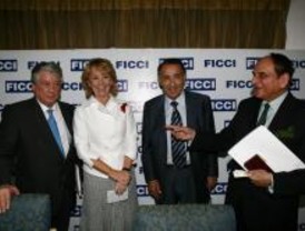 Empresarios y Comunidad animan a invertir en India