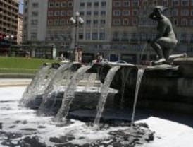 Talleres infantiles y cuentacuentos en la Plaza de España
