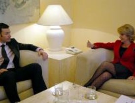 Aguirre pide a Gómez que rectifique y acuda al 2 de Mayo