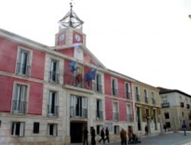 Aranjuez indemniza a una mujer tras caerse en un socavón