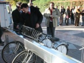 Leganés inaugura cinco nuevas bases del sistema de préstamo de bicicletas 'enbici'