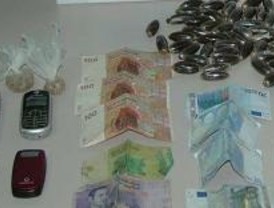 Cuatro detenidos en Centro por menudeo de drogas