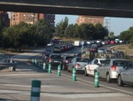 Hora punta de mucho tráfico en Madrid