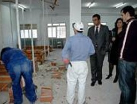 El barrio de San Isidro acoge un centro para la integración socioeducativa de menores inmigrantes