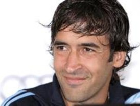 Raúl responde con ironía a un periodista británico cuando le pregunta por la etapa galáctica