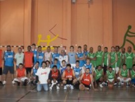 Baloncesto solidario en el centro penitenciario de Valdemoro