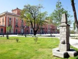 Los 'Amigos del Palacio' celebran la suspensión de los trabajos en Boadilla