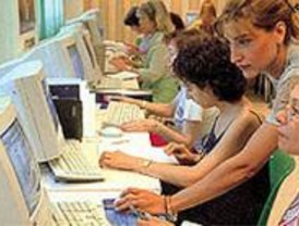 Los informáticos de la sanidad madrileña convocan nueve días de paros
