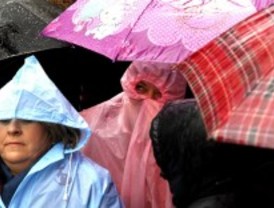 La procesión de Jesús Nazareno 'El Pobre' retrasa su salida