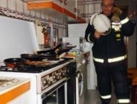 Una anciana sufre quemaduras de tercer grado durante un incendio en su cocina