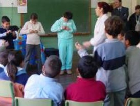 Los colegios biligües tendrán pizarras digitales