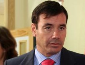 Gómez califica de 'vergüenza' que Martín Vasco presida la comisión de espionaje