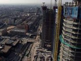 El Consejo de Caja Madrid se reúne para estudiar la compra de la Torre Repsol