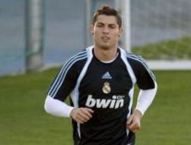 Cristiano, Guti, 'Lass', Van Nistelrooy y Ramos fuera de la convocatoria del Madrid