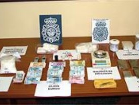 Detenido en Ciudad Lineal con más de 4 kilos de cocaína y hachís