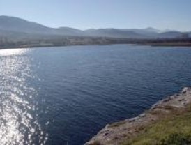 Fallece un hombre al ahogarse en el embalse de El Atazar