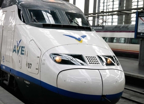 Retrasos de 20 minutos en el AVE Madrid-Barcelona después del incendio de una locomotora