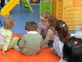 Critican que el Ayuntamiento no construya ninguna escuela infantil en 2010