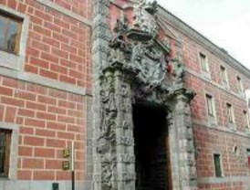 IU rechaza la 'política centralista' de los Veranos de la Villa