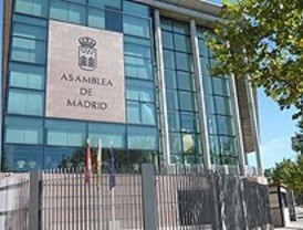 La oposición reclama al PP que la Asamblea tenga una comisión propia de Empleo