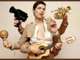 The Cabriolets, el grupo liderado por Bimba Bosé, debuta con 'Demo'
