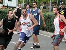 La fase final del 'Tribasket' llenará la Plaza de España a partir de este jueves
