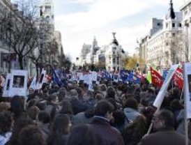 Los funcionarios de Justicia claman en la calle contra la congelación salarial